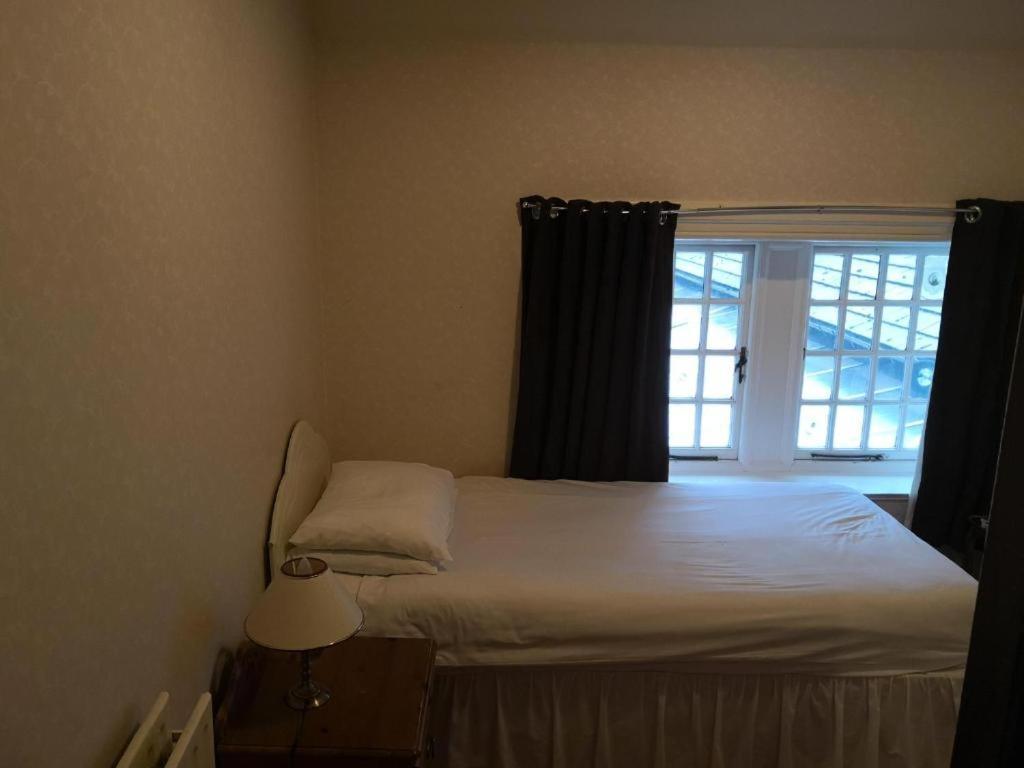 Oyo Dunmar House Hotel ألوا المظهر الخارجي الصورة